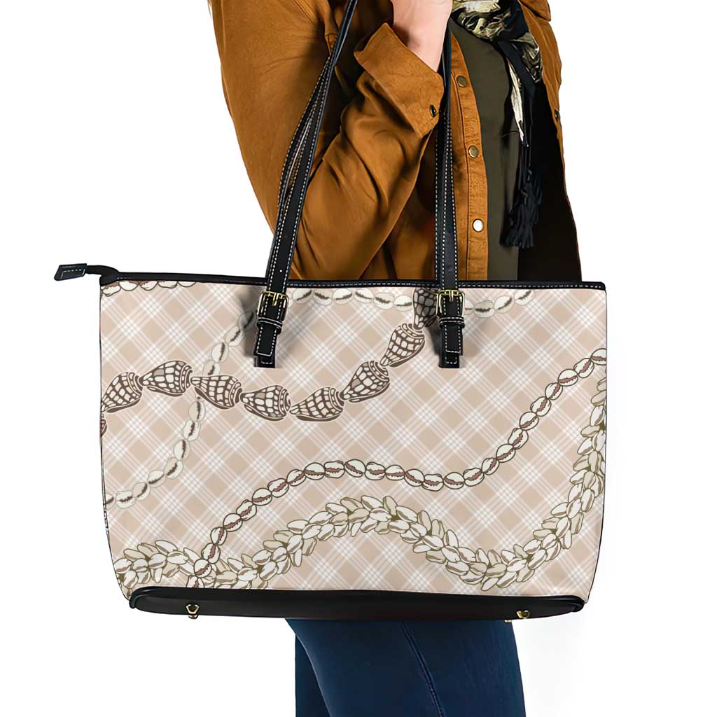 Beige Aloha Hawaii Shell Lei Leather Tote Bag Palaka Hebrew Cone Honey Cowrie Elegant Curves - Polynesian Pride