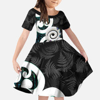 Aotearoa Koru Family Matching Off Shoulder Maxi Dress and Hawaiian Shirt Cyan Maori Paua Shell Mix Silver Fern LT14 Daughter's Dress Black - Polynesian Pride