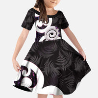 Aotearoa Koru Family Matching Off Shoulder Maxi Dress and Hawaiian Shirt Purple Maori Paua Shell Mix Silver Fern LT14 Daughter's Dress Black - Polynesian Pride