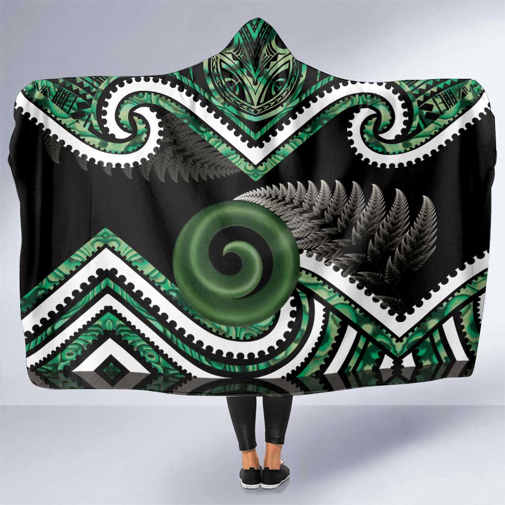 Koru Pounamu Aotearoa Hooded Blanket Maori Paua Shell Mix Silver Fern LT14 One Size Black - Polynesian Pride