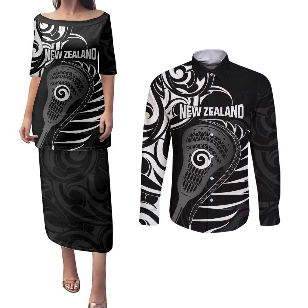 Personalised New Zealand Silver Fern Lacrosse Couples Matching Puletasi and Long Sleeve Button Shirt Aotearoa Maori Pattern LT14 Black - Polynesian Pride