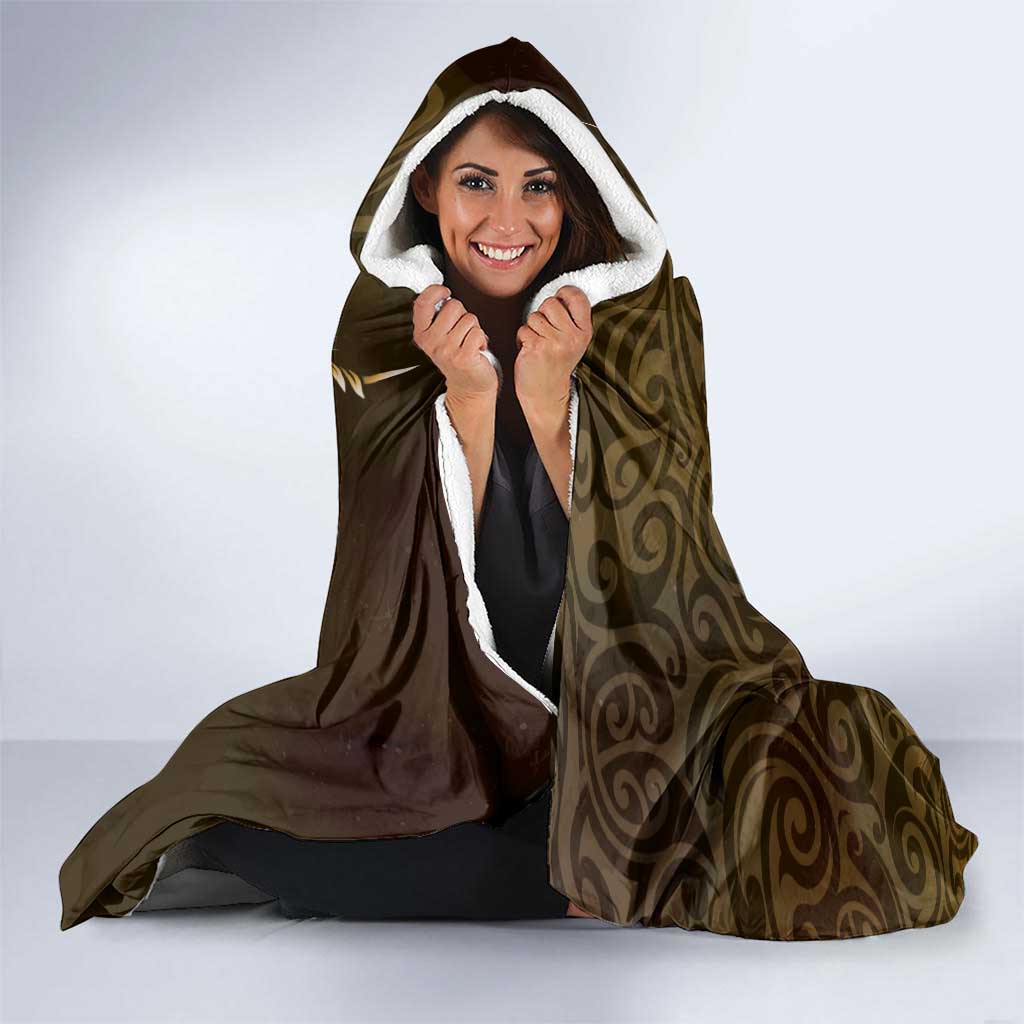Personalised All Gold New Zealand Darts Hooded Blanket Aoteroa Fern Maori Galaxy Style LT14 - Polynesian Pride