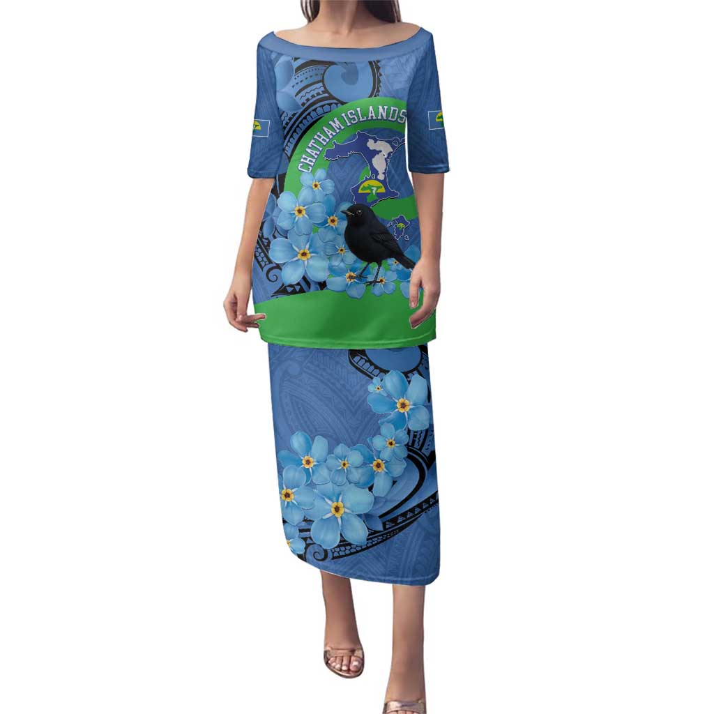 New Zealand Chatham Islands Family Matching Puletasi and Hawaiian Shirt Wharekauri Forget Me Not With Black Robin LT14 Mom's Dress Blue - Polynesian Pride