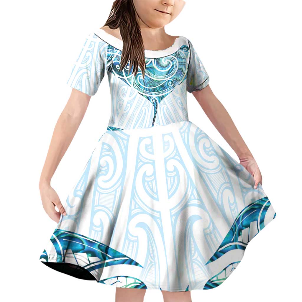 New Zealand Manta Ray Tattoo Family Matching Off Shoulder Short Dress and Hawaiian Shirt Aotearoa Maori Haehae Paua Shell LT14 Daughter's Dress White - Polynesian Pride
