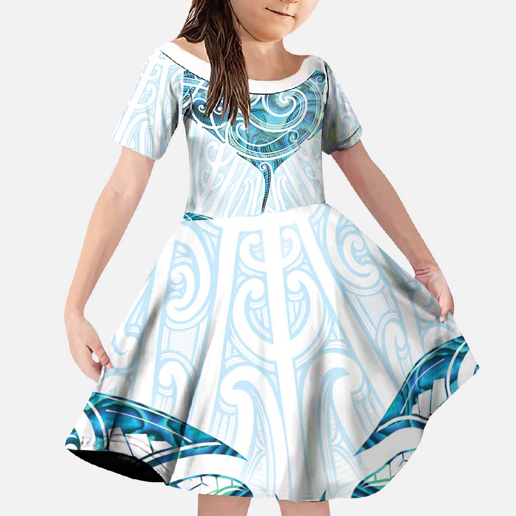 New Zealand Manta Ray Tattoo Family Matching Summer Maxi Dress and Hawaiian Shirt Aotearoa Maori Haehae Paua Shell LT14 Daughter's Dress White - Polynesian Pride