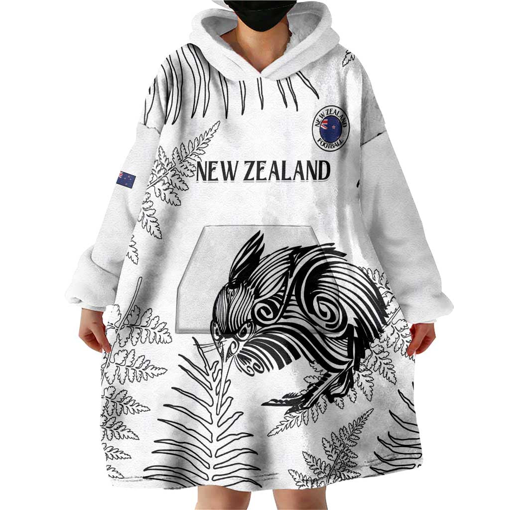 Custom New Zealand Kiwi Football Wearable Blanket Hoodie Aotearoa Silver Fern LT14 - Polynesian Pride