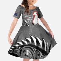 New Zealand ANZAC Day Family Matching Puletasi and Hawaiian Shirt 25th April Silver Fern With Poppy LT14 Daughter's Dress Gray - Polynesian Pride