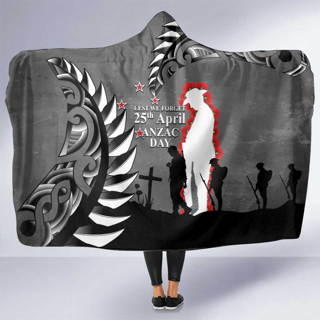 New Zealand ANZAC Day Hooded Blanket 25th April Silver Fern With Poppy LT14 One Size Gray - Polynesian Pride