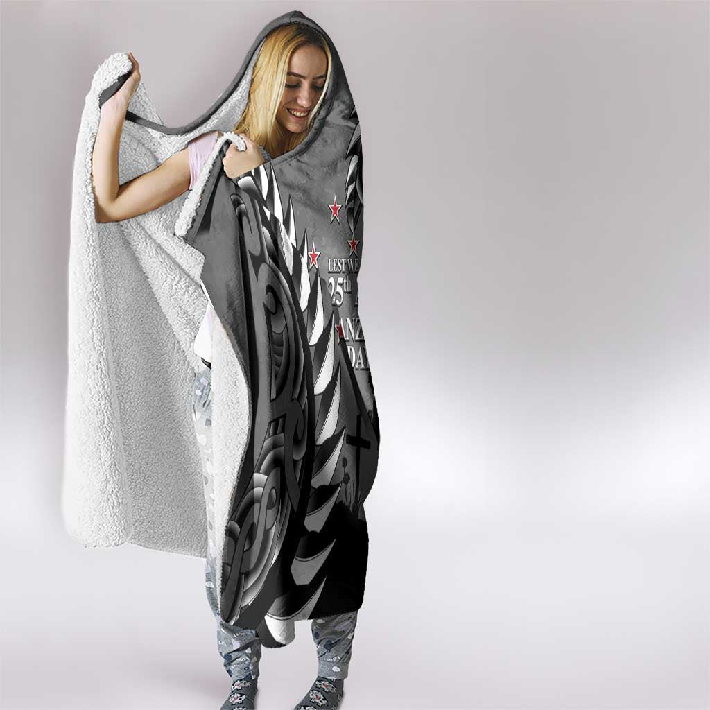 New Zealand ANZAC Day Hooded Blanket 25th April Silver Fern With Poppy LT14 - Polynesian Pride