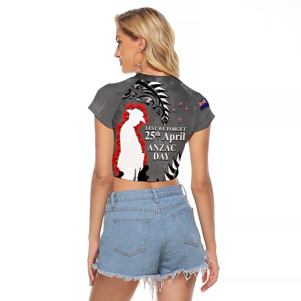 New Zealand ANZAC Day Raglan Cropped T Shirt 25th April Silver Fern With Poppy LT14 - Polynesian Pride