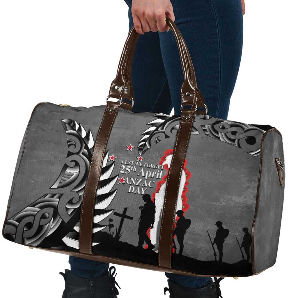 New Zealand ANZAC Day Travel Bag 25th April Silver Fern With Poppy LT14 - Polynesian Pride