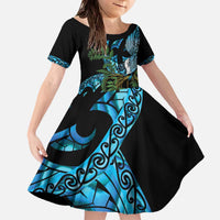Turquoise New Zealand Kowhai And Piwakawaka Family Matching Off The Shoulder Long Sleeve Dress and Hawaiian Shirt Maori Ngaru Paua Shell LT14 Daughter's Dress Turquoise - Polynesian Pride