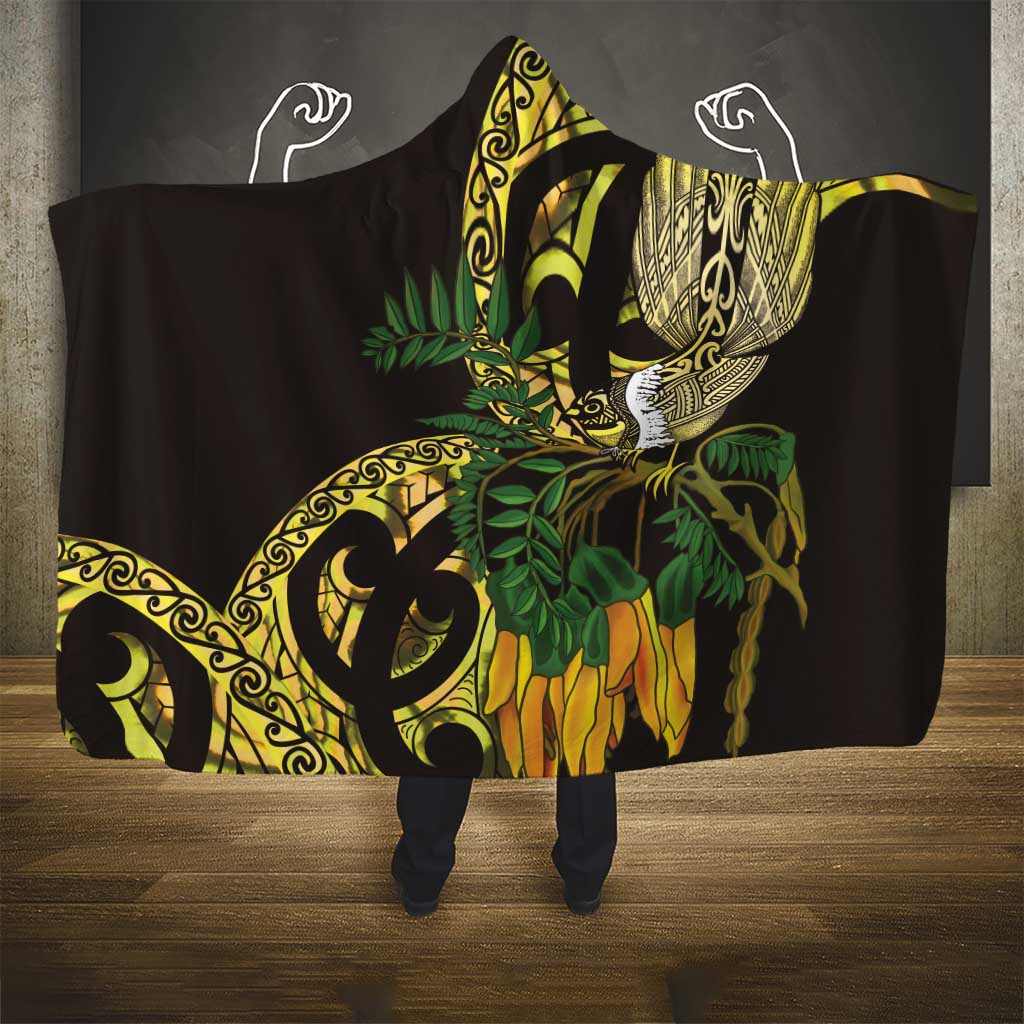Yellow New Zealand Kowhai And Piwakawaka Hooded Blanket Maori Ngaru Paua Shell LT14 - Polynesian Pride