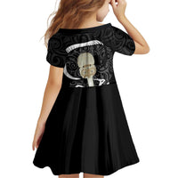 Black New Zealand Eel Family Matching Off Shoulder Short Dress and Hawaiian Shirt Aotearoa Maori Tuna With Kotiate Weapon LT14 - Polynesian Pride