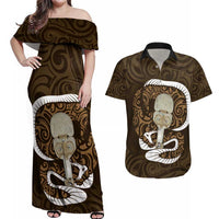 Gold New Zealand Eel Couples Matching Off Shoulder Maxi Dress and Hawaiian Shirt Aotearoa Maori Tuna With Kotiate Weapon LT14 Gold - Polynesian Pride