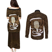 Gold New Zealand Eel Couples Matching Puletasi and Long Sleeve Button Shirt Aotearoa Maori Tuna With Kotiate Weapon LT14 - Polynesian Pride