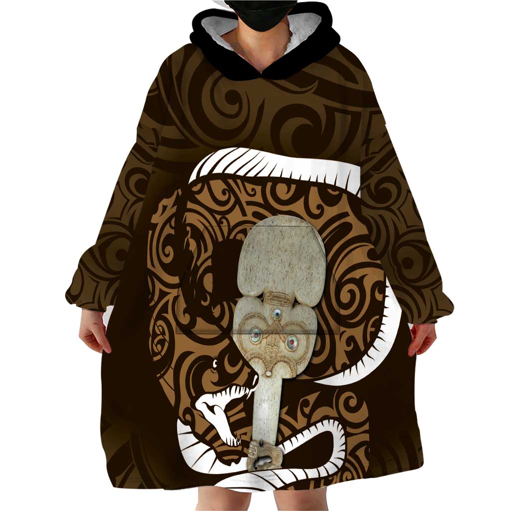Gold New Zealand Eel Wearable Blanket Hoodie Aotearoa Maori Tuna With Kotiate Weapon LT14 - Polynesian Pride