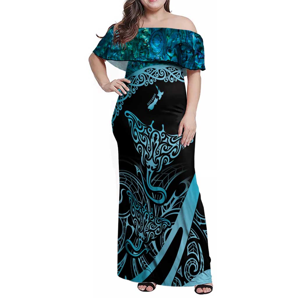 New Zealand Stingray Family Matching Off Shoulder Maxi Dress and Hawaiian Shirt Aotearoa Whai With Maori Paua Shell LT14 Mom's Dress Turquoise - Polynesian Pride
