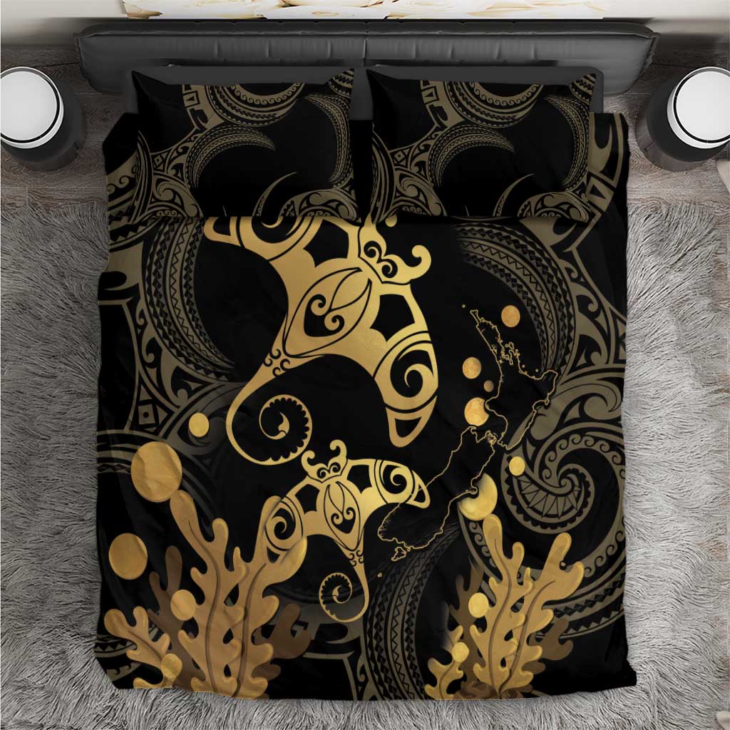 Black And Gold Aotearoa Whai Bedding Set NZ Stingrays Maori Curves Style LT14 Gold - Polynesian Pride