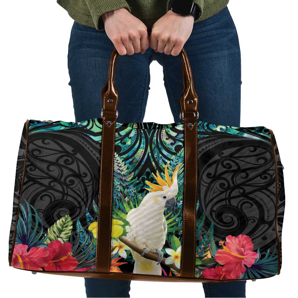 Sulphur-crested Cockatoo New Zealand Travel Bag Paua Shell Aotearoa Maori Tropical Flowers LT14 Black - Polynesian Pride
