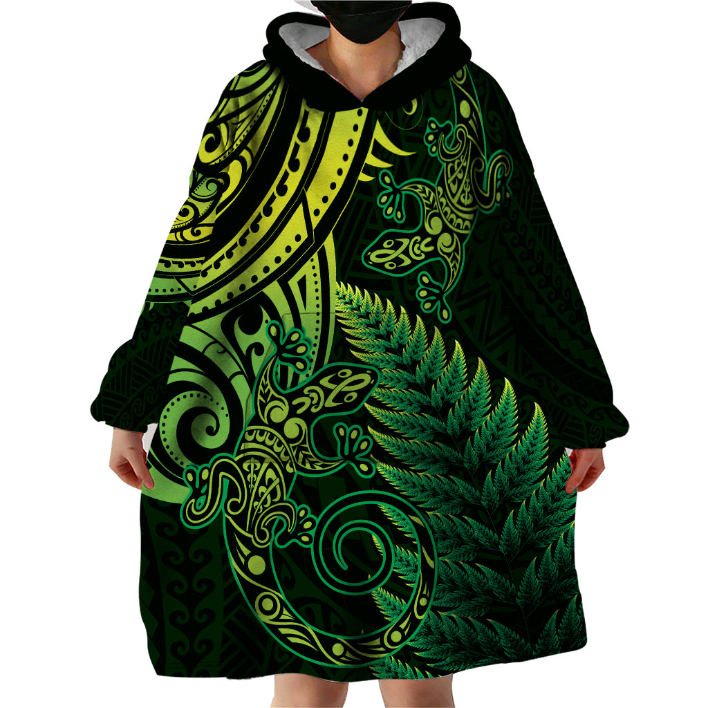 New Zealand Lizard Wearable Blanket Hoodie Silver Fern Aotearoa Maori Green Version LT14 - Polynesian Pride