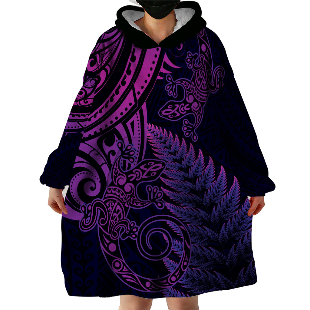 New Zealand Lizard Wearable Blanket Hoodie Silver Fern Aotearoa Maori Purple Version LT14 - Polynesian Pride