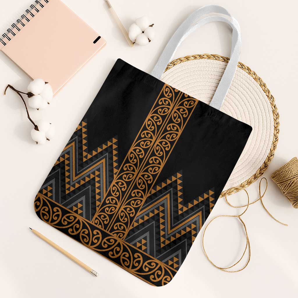 Gold Aotearoa Mangopare Kowhaiwhai Niho Taniwha Tote Bag Maori New Zealand LT14 White Strap One Size Gold - Polynesian Pride
