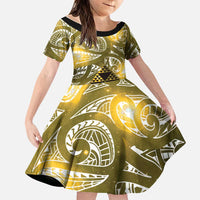 Matariki New Zealand Family Matching Short Sleeve Bodycon Dress and Hawaiian Shirt NZ Niho Taniwha Maori New Year Yellow Galaxy LT14 Daughter's Dress Yellow - Polynesian Pride