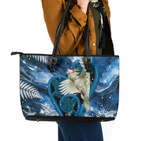Sulphur-crested Cockatoo New Zealand Christmas In July Leather Tote Bag NZ Aroha Koru Fern Marble Vibes LT14 - Polynesian Pride