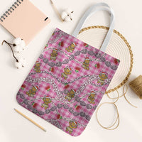 Pink Palaka Hawaii Mele Kalikimaka Tote Bag Ohia Lehua Shell Leis Funny Gingerbread Santa - Polynesian Pride