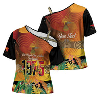 Personalised Papua New Guinea Independence Day Cross Shoulder Shirt One People One Nation One Country LT14 - Polynesian Pride