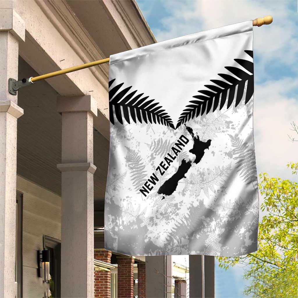Custom New Zealand Silver Fern Football Garden Flag Go Aotearoa Grunge White LT14 House Flag White - Polynesian Pride