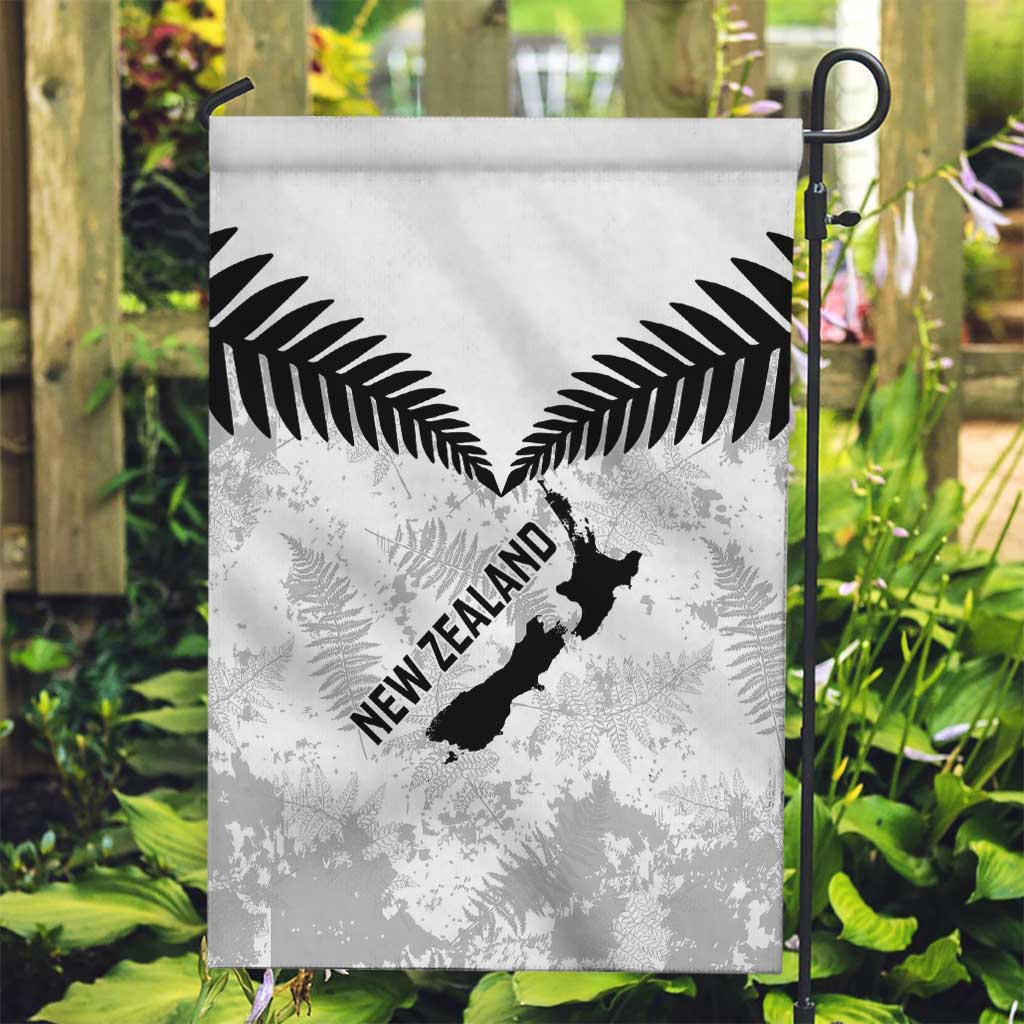 Custom New Zealand Silver Fern Football Garden Flag Go Aotearoa Grunge White LT14 Garden Flag White - Polynesian Pride
