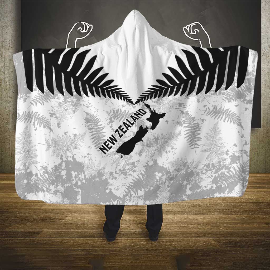 Custom New Zealand Silver Fern Football Hooded Blanket Go Aotearoa Grunge White - Polynesian Pride