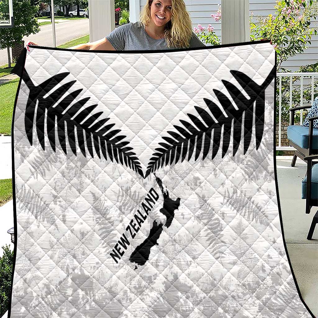 Custom New Zealand Silver Fern Football Quilt Go Aotearoa Grunge White LT14 White - Polynesian Pride