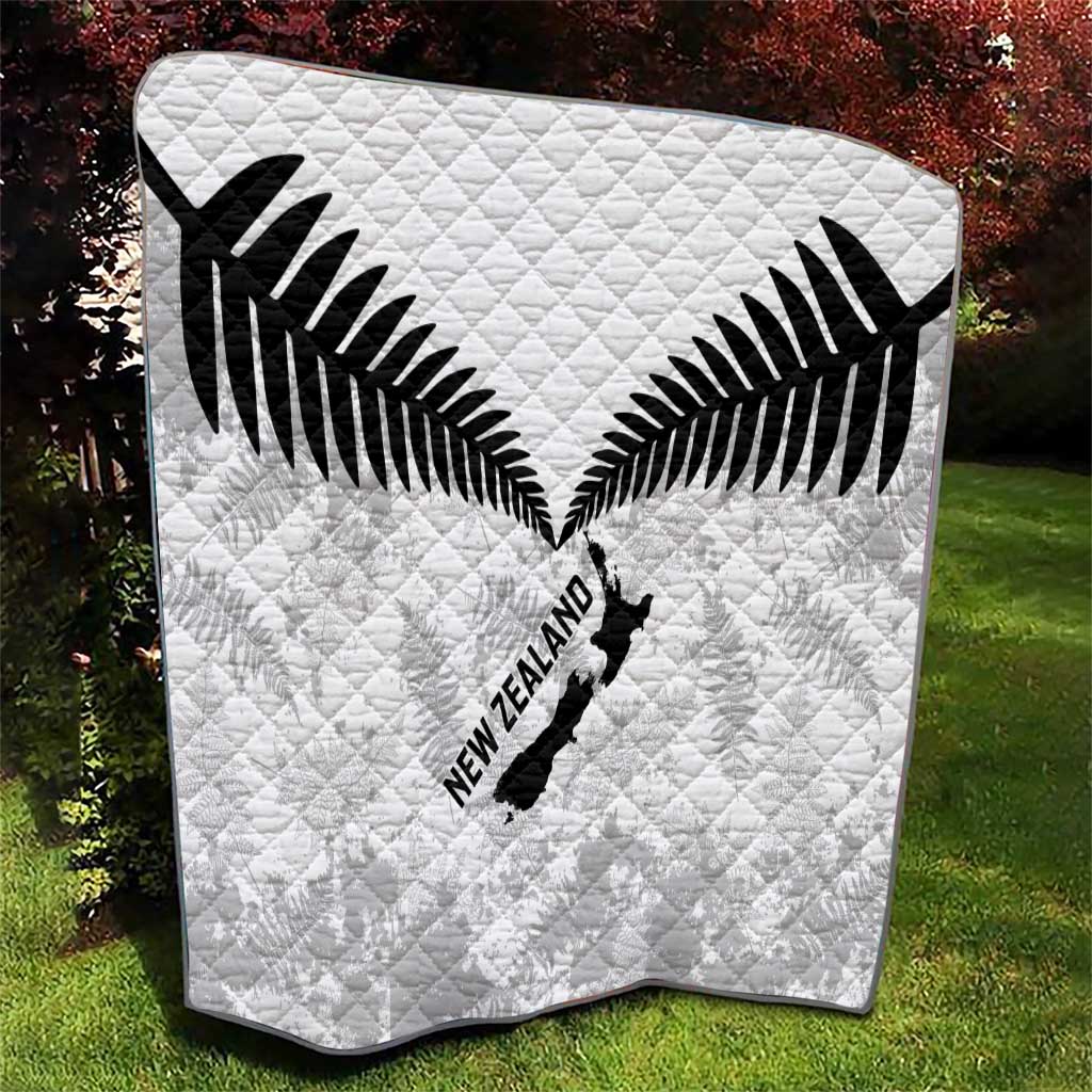 Custom New Zealand Silver Fern Football Quilt Go Aotearoa Grunge White LT14 - Polynesian Pride