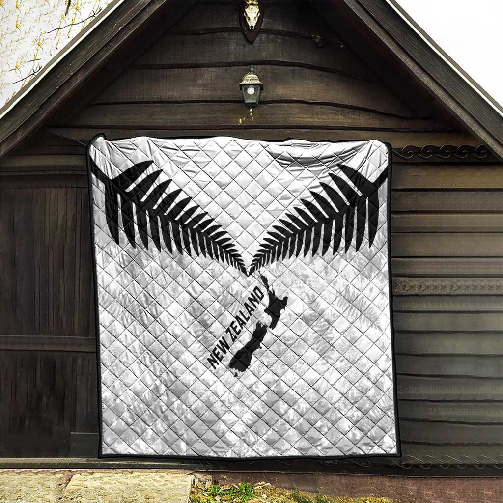 Custom New Zealand Silver Fern Football Quilt Go Aotearoa Grunge White LT14 - Polynesian Pride