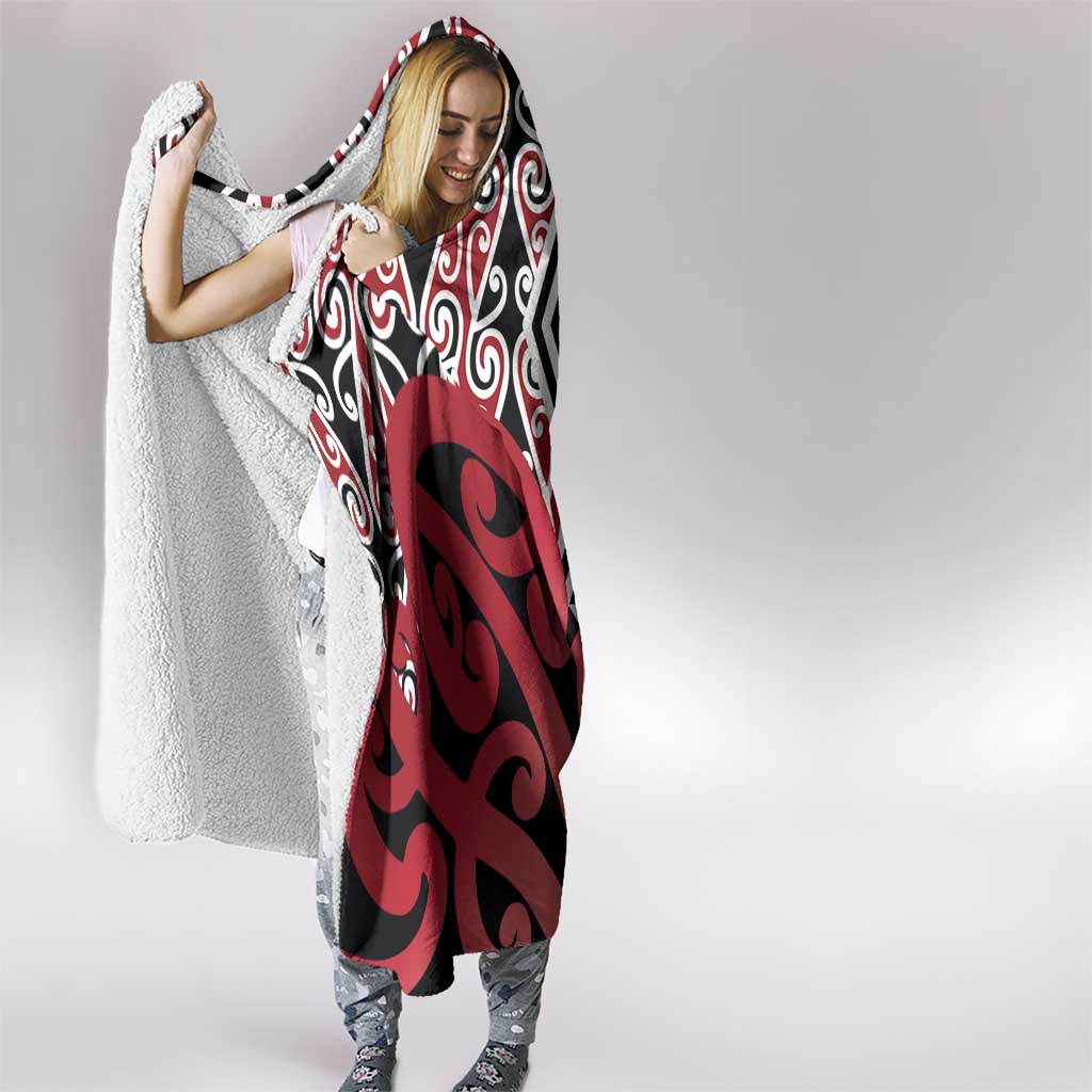 New Zealand Hooded Blanket Aotearoa Kowhaiwhai Mix Taniko Art - Red LT14 - Polynesian Pride