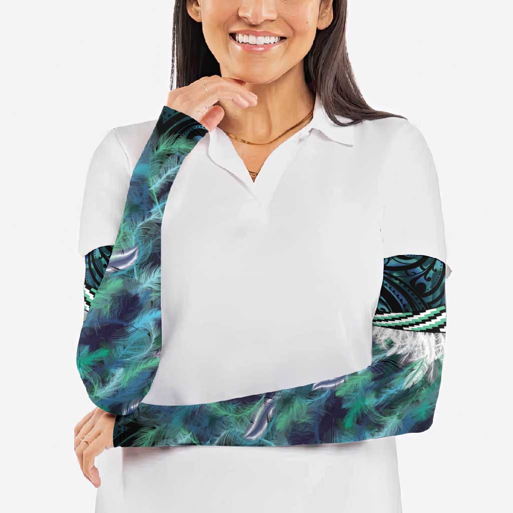 Turquoise Traditional Cloak Aotearoa Arm Sleeves Maori Paua Shell Korowai Pattern - Polynesian Pride