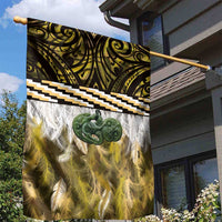 Yellow Traditional Cloak Aotearoa Garden Flag Maori Paua Shell Korowai Pattern LT14 - Polynesian Pride