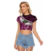 Pink Traditional Cloak Aotearoa Raglan Cropped T Shirt Maori Paua Shell Korowai Pattern