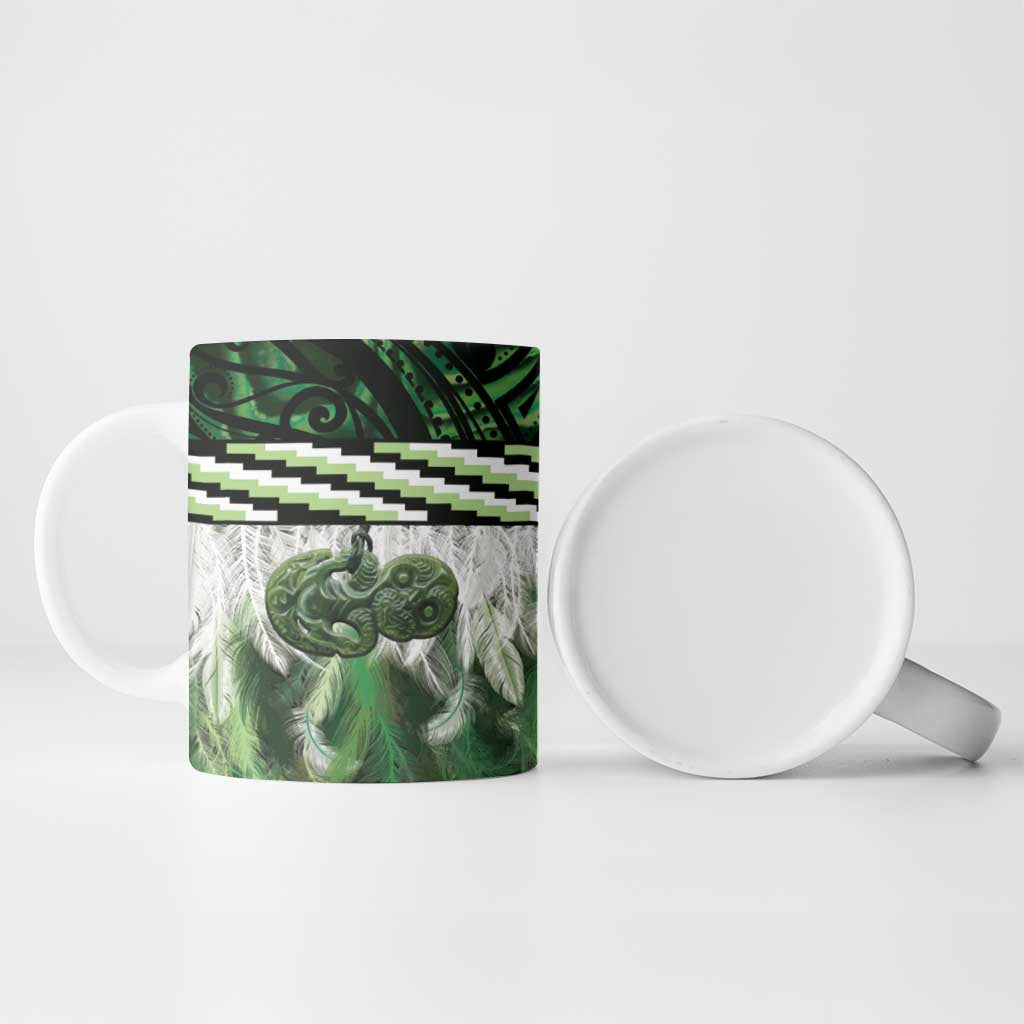 Green Traditional Cloak Aotearoa Ceramic Mug Maori Paua Shell Korowai Pattern - Polynesian Pride