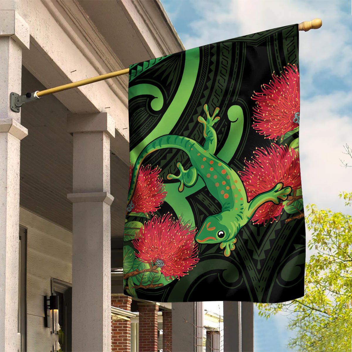 New Zealand Gecko Garden Flag Aotearoa Maori With Pohutukawa Flowers LT14 House Flag Black - Polynesian Pride