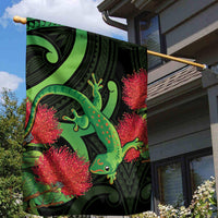 New Zealand Gecko Garden Flag Aotearoa Maori With Pohutukawa Flowers LT14 - Polynesian Pride
