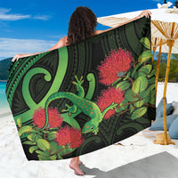 New Zealand Gecko Sarong Aotearoa Maori With Pohutukawa Flowers LT14 One Size 44 x 66 inches Black - Polynesian Pride