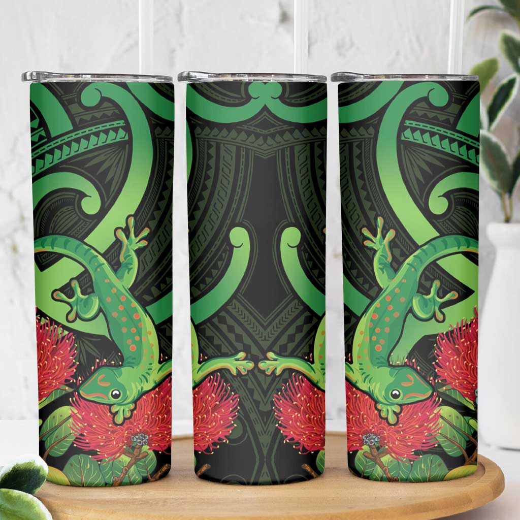 New Zealand Gecko Skinny Tumbler Aotearoa Maori With Pohutukawa Flowers LT14 - Polynesian Pride