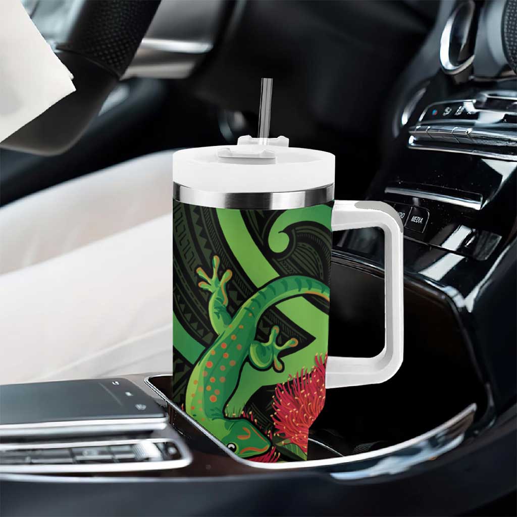 New Zealand Gecko Tumbler With Handle Aotearoa Maori With Pohutukawa Flowers LT14 - Polynesian Pride