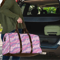 Pink Hawaii Palaka Honohono Pikake Travel Bag Hawaiian Orchid Lei Polynesian Pattern - Polynesian Pride