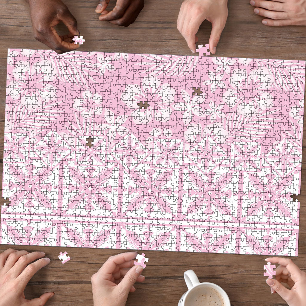 Pastel Pink Kahili Quilt Hawaii Puzzle Tropical Flower Seamless Half Style