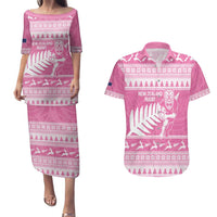 New Zealand Christmas Rugby Personalised Couples Matching Puletasi and Hawaiian Shirt Meri Kirihimete All Black Maori Pink Version LT14 Pink - Polynesian Pride